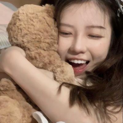 村主任和他的女友